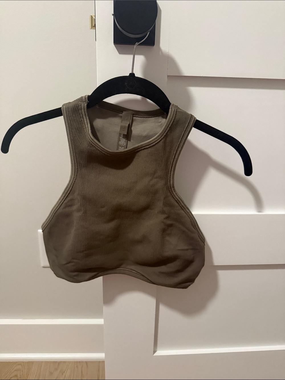SKIMS Ribbed High-Neck Crop Tank - Olive Green
